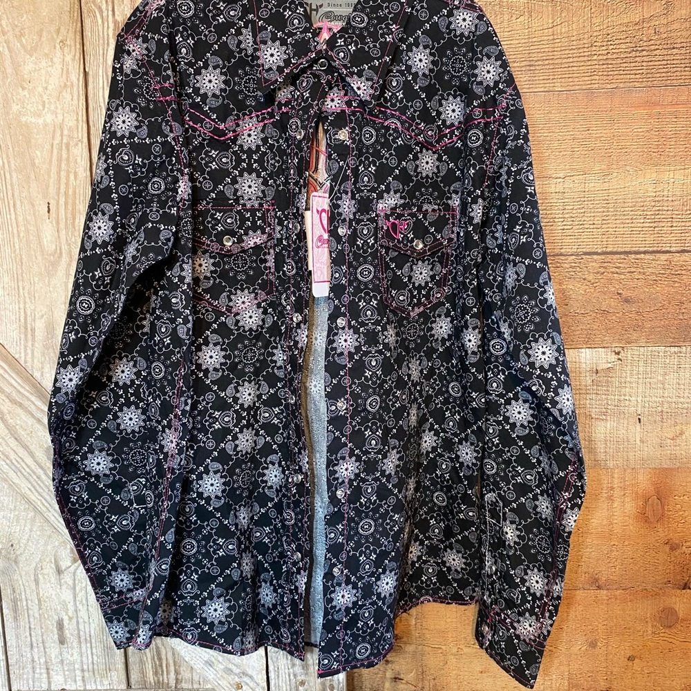 Black and White Patterned Button-Up Shirt